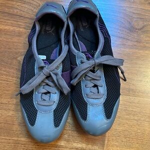 Puma gray black purple mesh Sport Lifestyle sneakera size 8